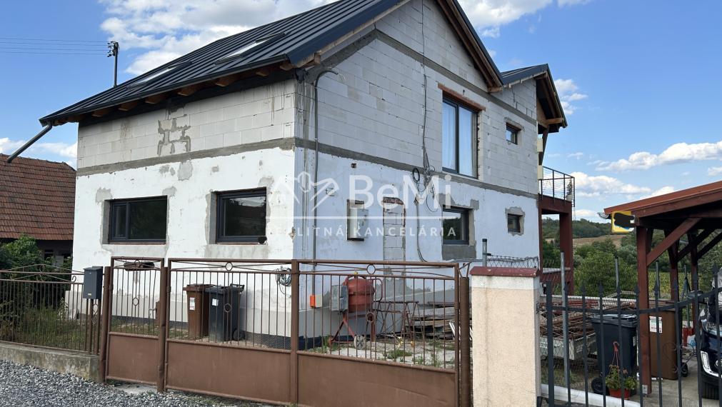 Predaj rodinný dom, LEVICE - KALINČIAKOVO  119-12-MIJK