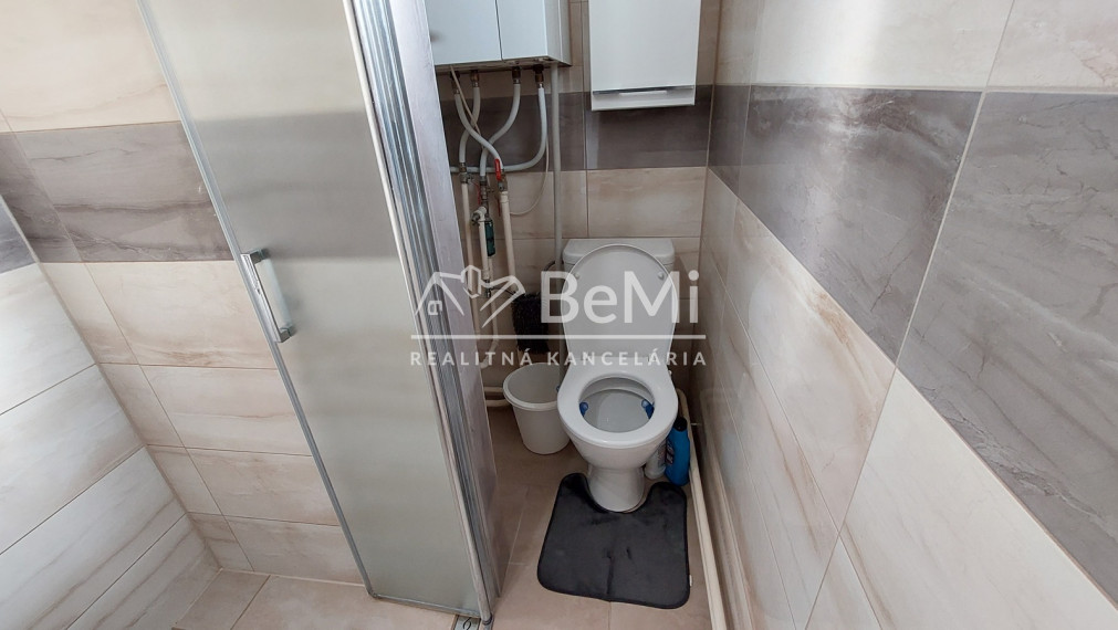 Na predaj rodinný dom v meste Piešťany ID 231-12-LUGUa