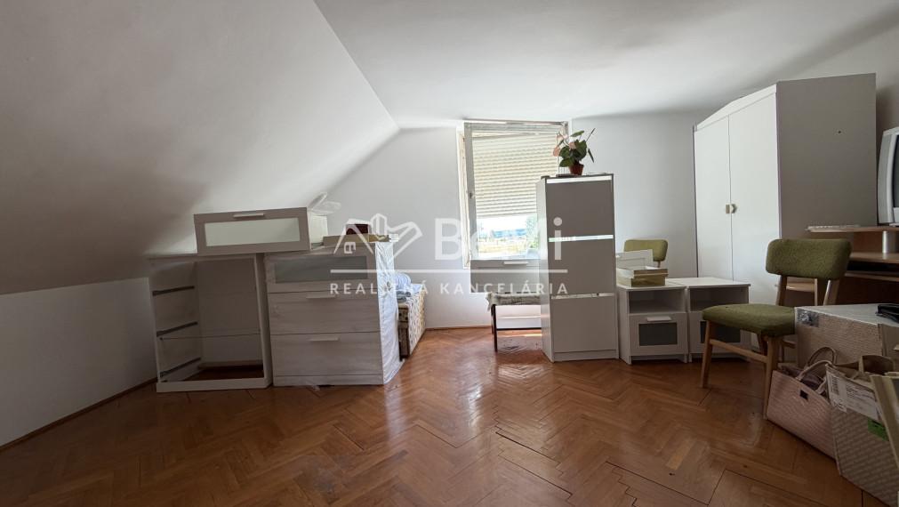 Dvojgeneračný rodinný dom v obci Halmaj- Maďarsko -PREDAJ