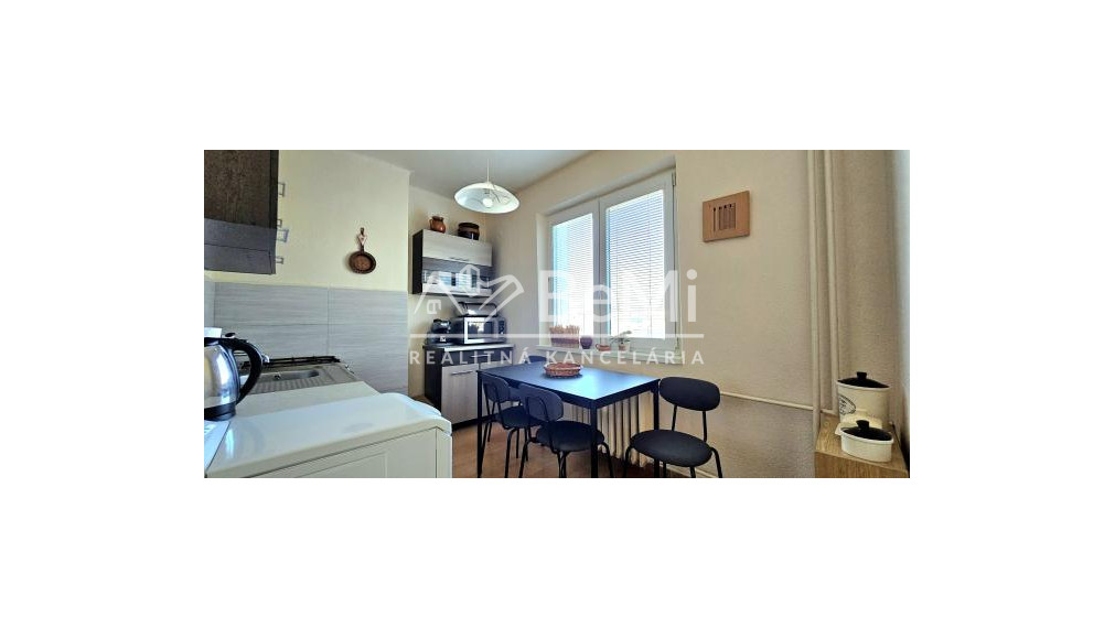 NA PRENÁJOM - 2,5 IZBOVÝ ZARIADENÝ BYT S BALKÓNOM