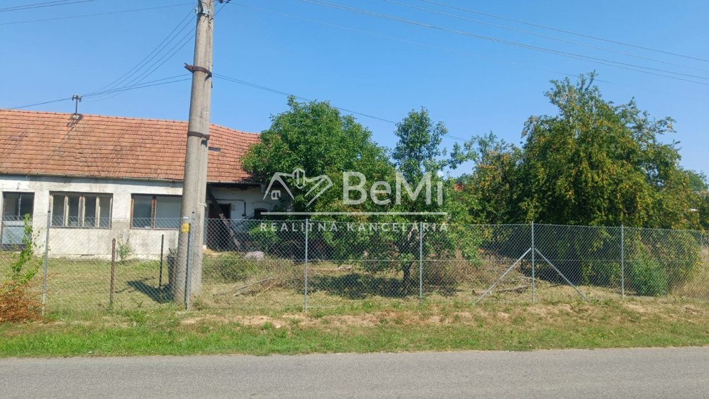 Exkluzívny predaj: 5-izb. dom v Kuzmiciach, pozemok 728 m² 023-12-RAKOE