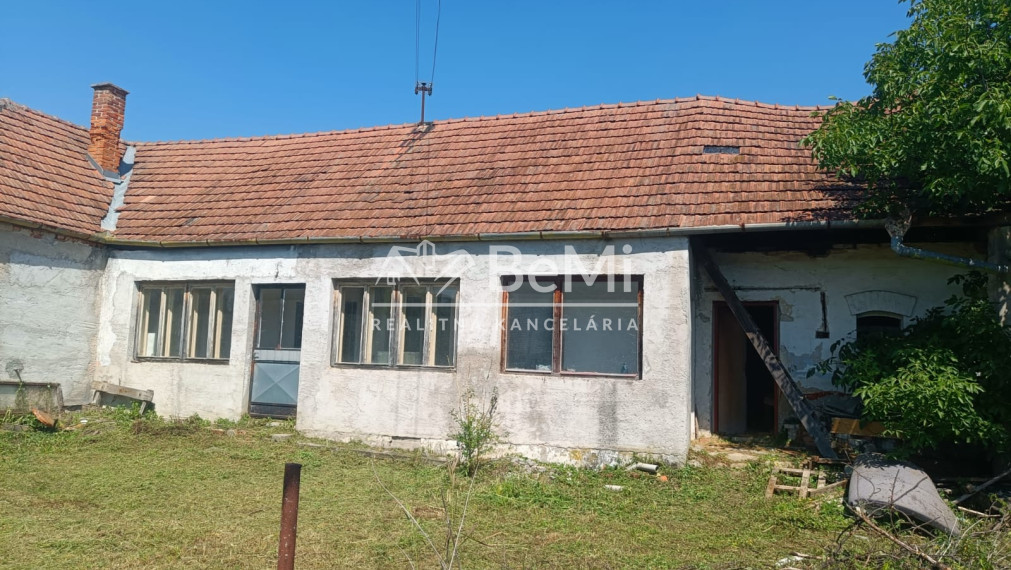 Exkluzívny predaj: 5-izb. dom v Kuzmiciach, pozemok 728 m² 023-12-RAKOE