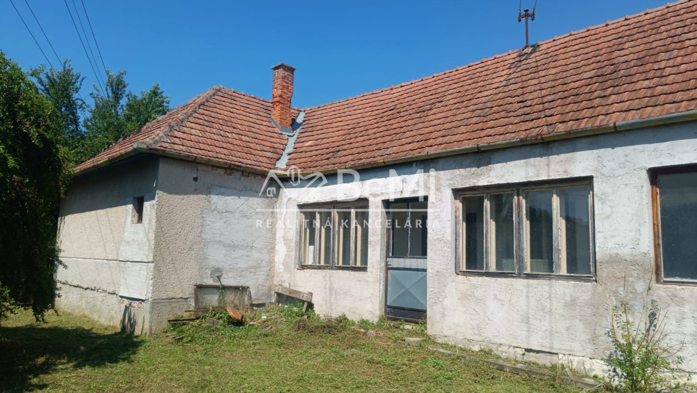 Exkluzívny predaj: 5-izb. dom v Kuzmiciach, pozemok 728 m² 023-12-RAKOE