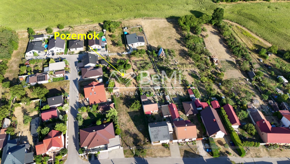 Na predaj stavebný pozemok v obci Rakovice ID 146-14-LUGUE