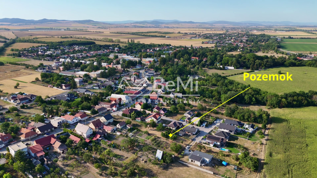 Na predaj stavebný pozemok v obci Rakovice ID 146-14-LUGUE