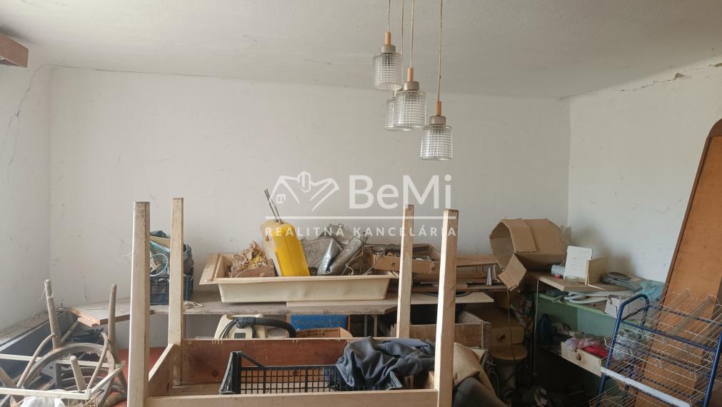 Exkluzívny predaj: 5-izb. dom v Kuzmiciach, pozemok 728 m² 023-12-RAKOE