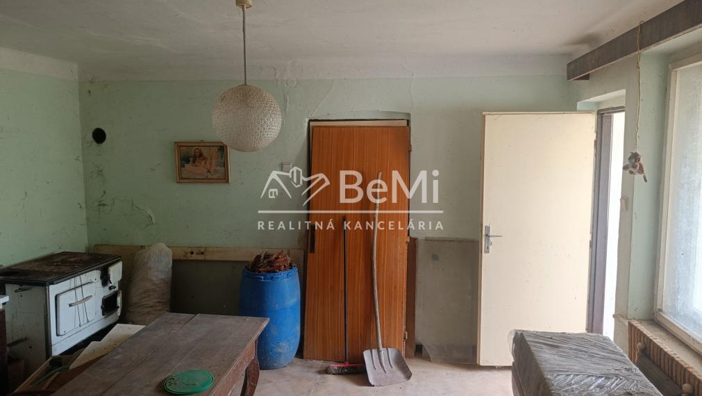 Exkluzívny predaj: 5-izb. dom v Kuzmiciach, pozemok 728 m² 023-12-RAKOE
