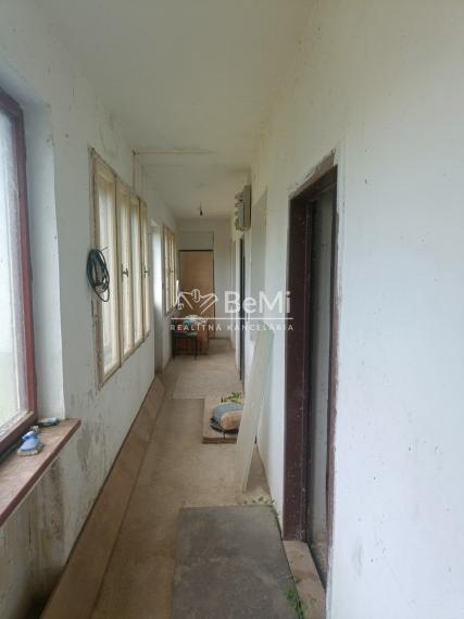 Exkluzívny predaj: 5-izb. dom v Kuzmiciach, pozemok 728 m² 023-12-RAKOE