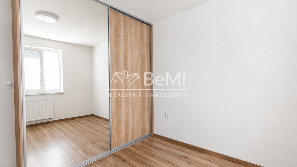 Predaj, moderný 3-izbový byt - Kozárovce (067-113-SIHA)