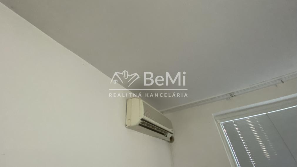 Nitra Chrenová 1 izbový byt s balkónom 34 m2 ID 633-111-MIG