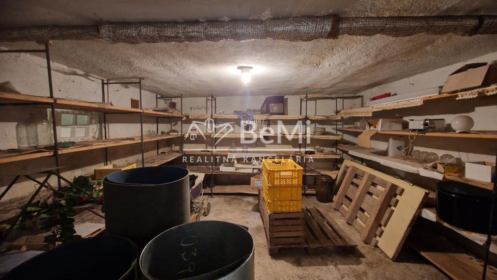 Investičný objekt s potenciálom ubytovania/Rejdová-NA PREDAJ