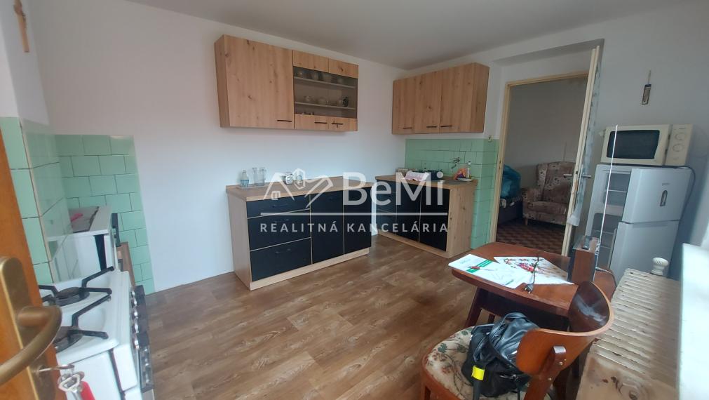 Predaj rodinný dom Černík, pozemok 2486m2, okr. Nové Zámky(254-12-JUF)