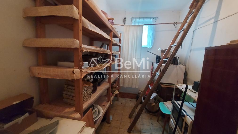 Predaj rodinný dom Černík, pozemok 2486m2, okr. Nové Zámky(254-12-JUF)