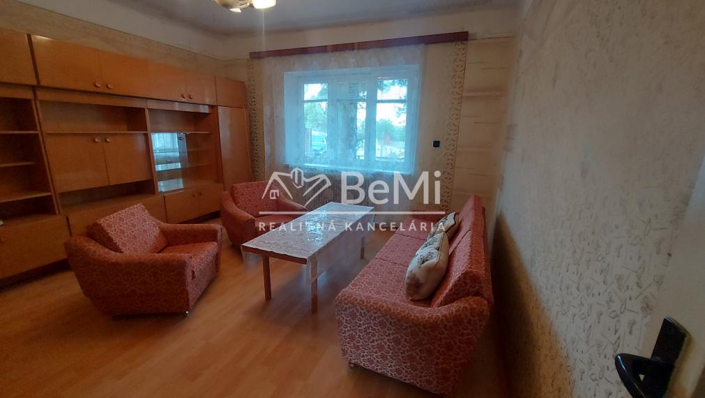Predaj rodinný dom Černík, pozemok 2486m2, okr. Nové Zámky(254-12-JUF)