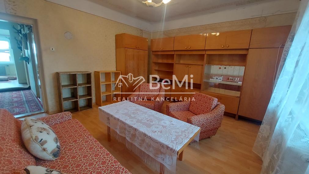 Predaj rodinný dom Černík, pozemok 2486m2, okr. Nové Zámky(254-12-JUF)