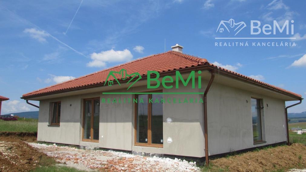 REZERVOVANÉ - Predáme skolaudovanú novostavbu RD - Martin nad Žitavou (860-12-AFI3)