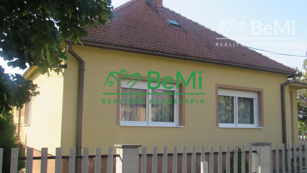 REZERVOVANÉ - Predáme rodinný dom - Zlaté Moravce (989-12-AFI)