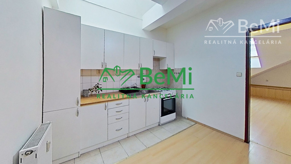 Reality BeMi Vám ponúka na prenájom 3-izbový byt na Hlavnej ulici v Prešove.