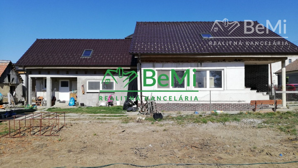 EXKLUZÍVNE na predaj rodinný dom, Nitrianska Blatnica, dvojdom