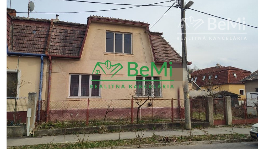 EXKLUZÍVNE Rodinný dom Trenčín centrum