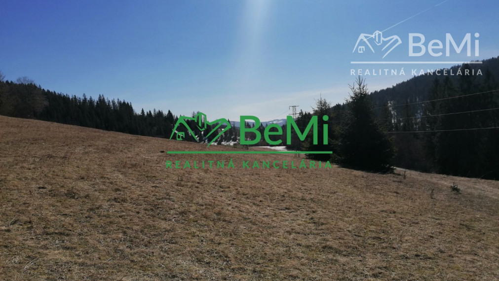 Predaj pozemku na poľnohospodárske účely v obci Bobrov