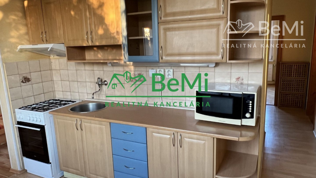 2,5 - izbový byt 58,2 m2 Nitra - Klokočina ,Benkova ul. (350-112-MIGa)