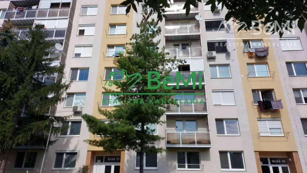 Predaj veľký 2 izbový byt Nitra-Chrenová s balkónom (093-112-ERF)