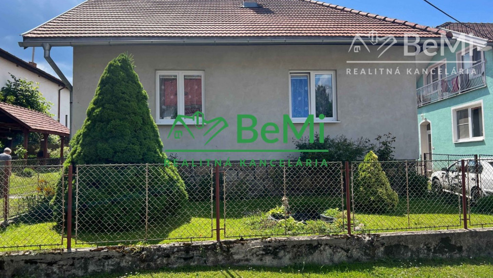 157-12-BIDZ Svätý Kríž RODINNÝ DOM NA PREDAJ