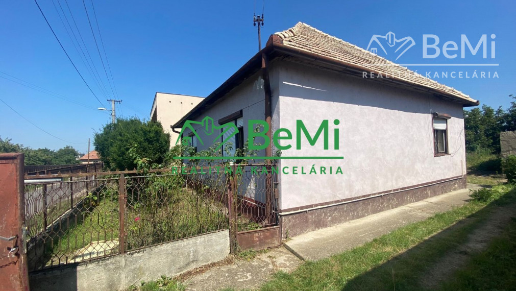 Rodinný dom na predaj - Mojzesovo (076-12-JUPA)