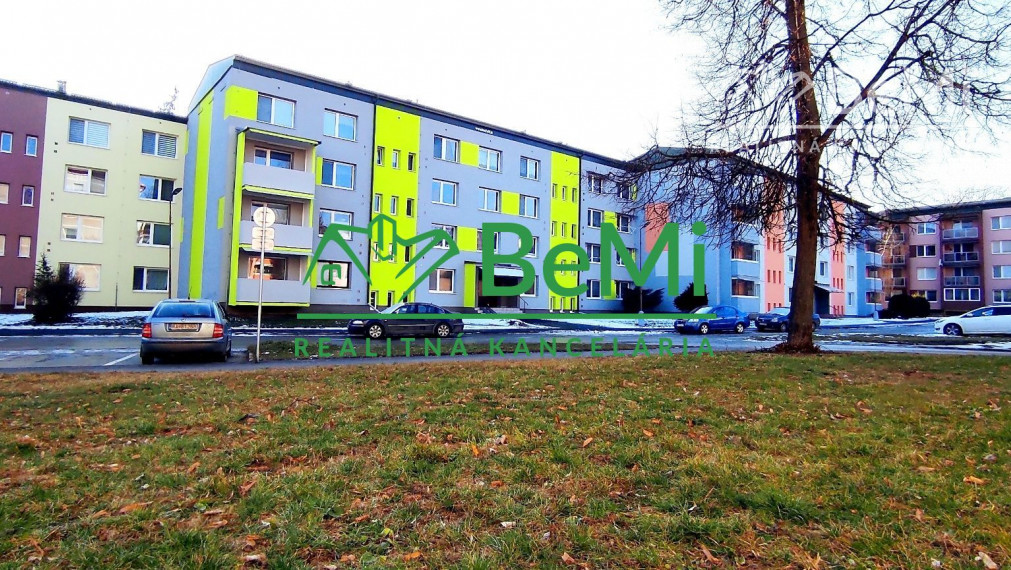 REZERVOVANÉ  3-IZBOVÝ BYT S BALKÓNOM, REVÚCA - EXKLUZÍVNE NA PREDAJ