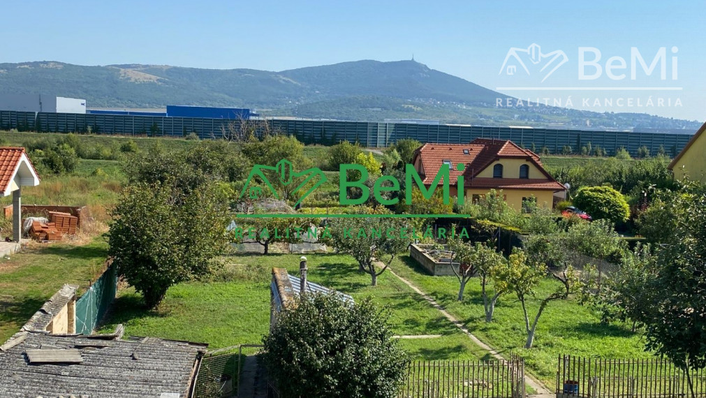 Pozemok Lužianky 2 703 m2, 3 - podlažný rodinný dom ID 413-14-MIG