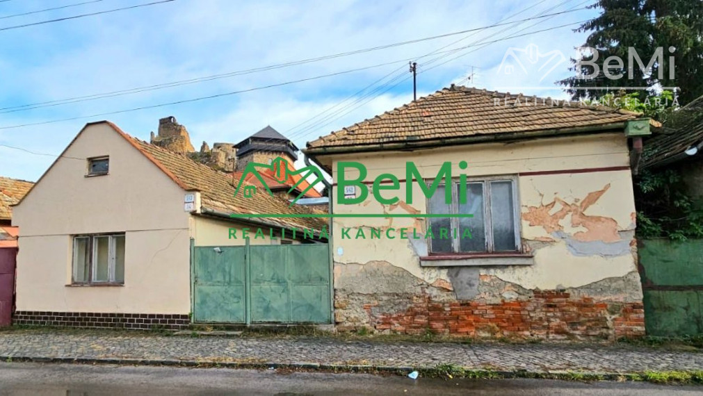 Znížená cena -2 RODINNÉ DOMY POD HRADOM, FIĽAKOVO - EXKLUZÍVNE NA PREDAJ