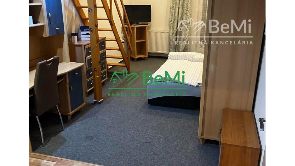 Apartmán pre 4 osoby (003-211-SAMR)