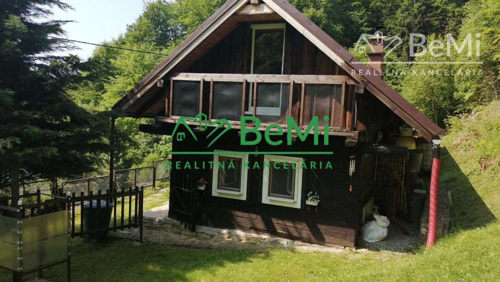 Predaj, drevenica, Kolárovice (198-12-MACH)