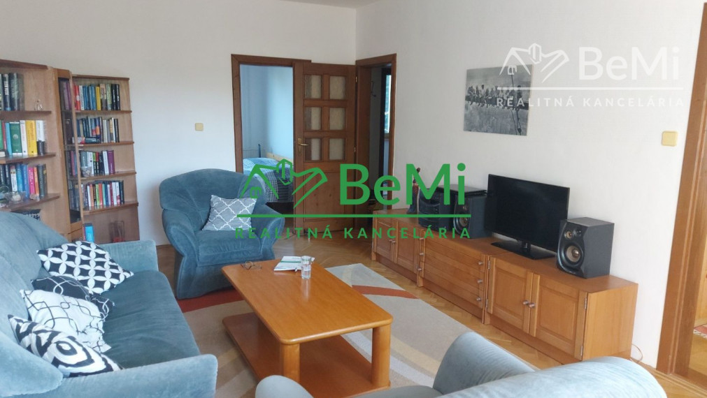 Predaj  3,5 izbový byt Nitra -Chrenová, Za humnami,(135-113-ERF)