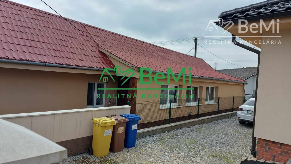 Predaj  4 izbový rodinný dom Veľké Zálužie pri Nitre(175-12-ERF)