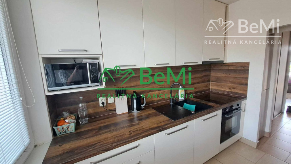 REZERVOVANE Znížená cena Byt Trenčianska Teplá s vlastným kúrením  125-113-MACHOE