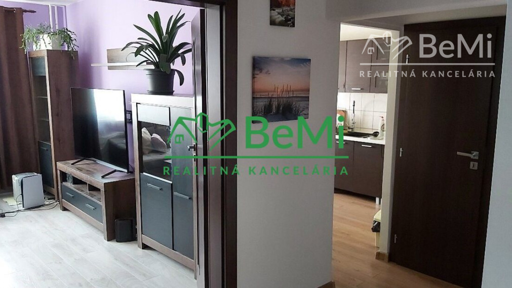 Slnečný 3 izbový byt Žilina Hájik, 70m2  014-113-PEMOa