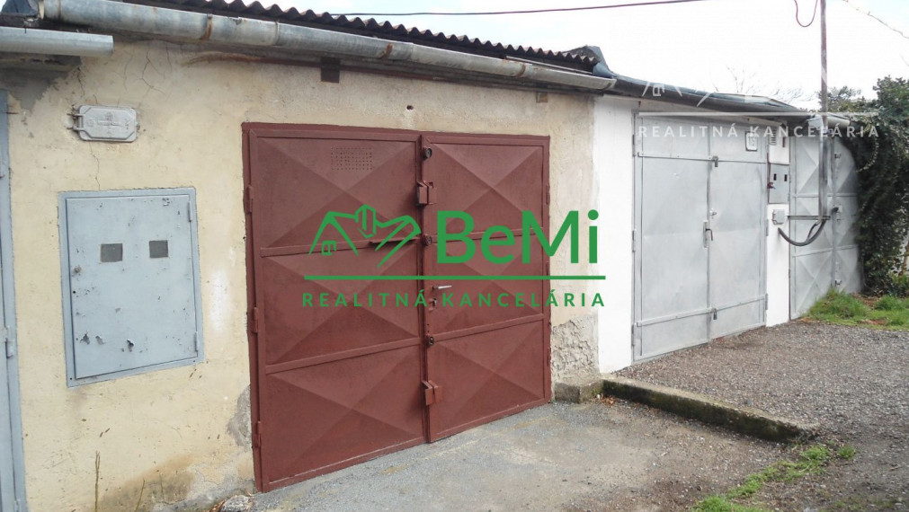 ID: 1252-19, NR - murovaná garáž - Čermáň Borina