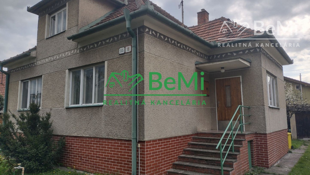 Predáme rodinný dom v lukratívnej časti mesta, Moyzesova ulica Nitra (240-12-IE)