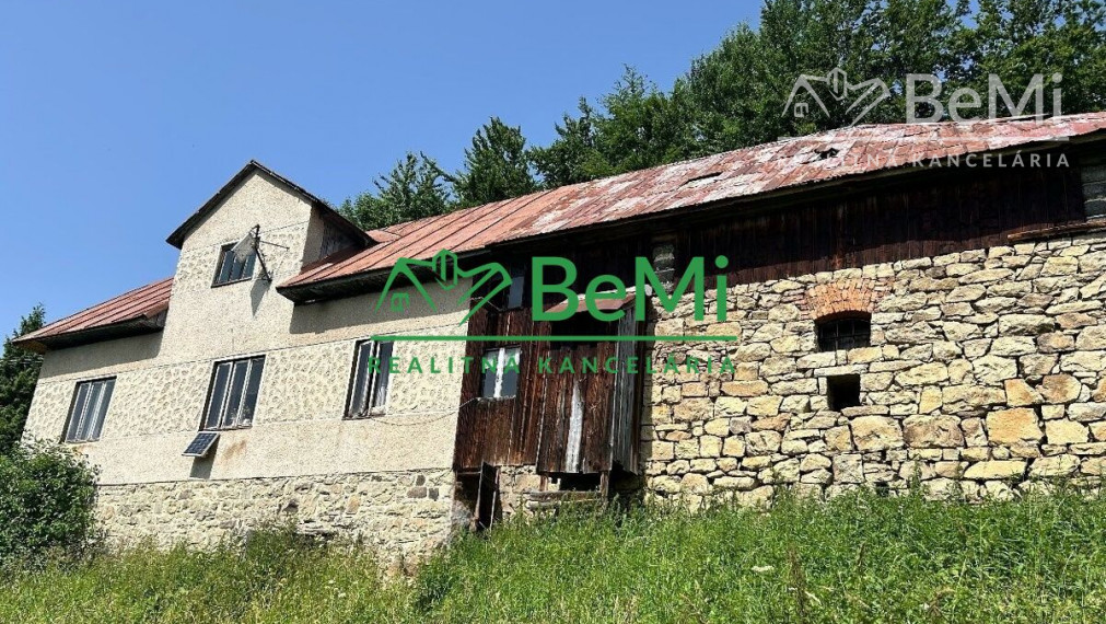 Rodinný dom Vysoká nad Kysucou, Semeteš, 2259m2     130-12-PEMOa (rezervovaný)