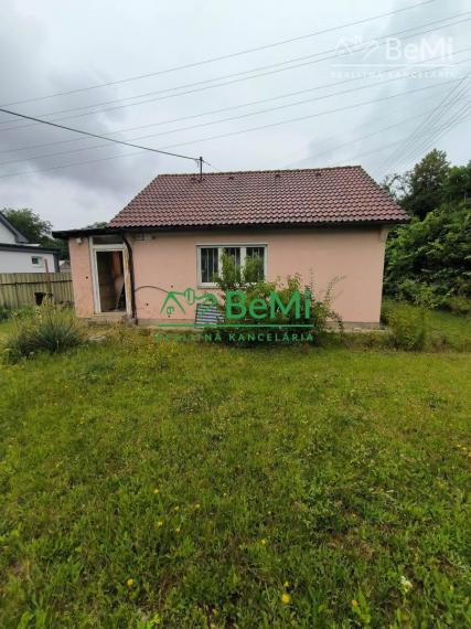 Rodinný dom, Žilina, časť Rosinky, 404m2    186-12-PEMOa