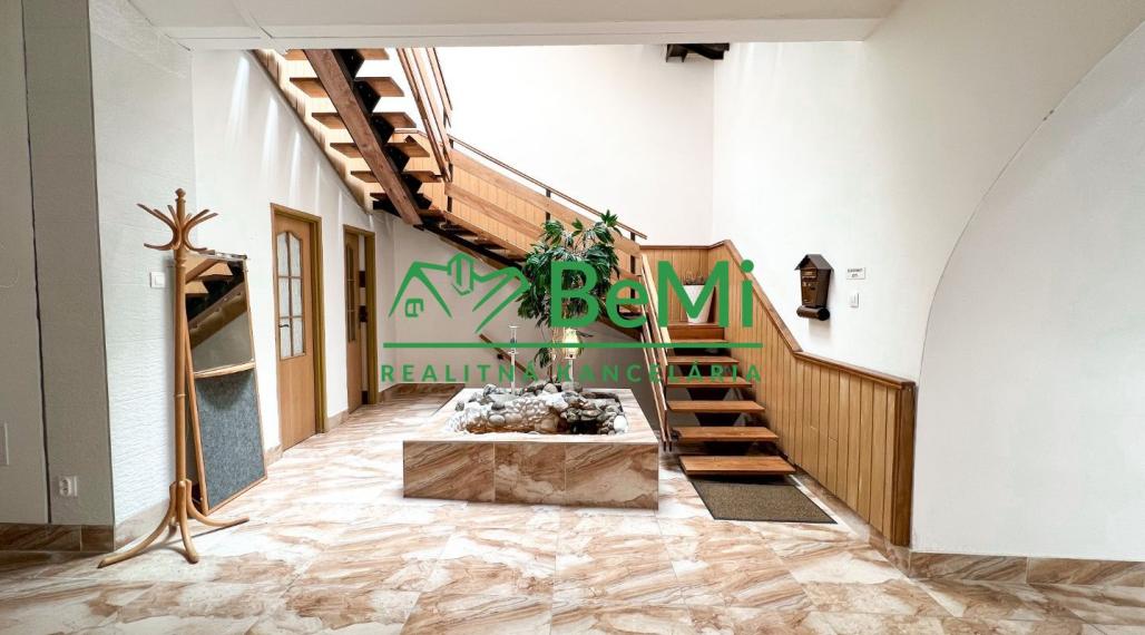 Prenájom: komerčný priestor, 45m2, historické centrum Žiliny (008-27-JSZ)