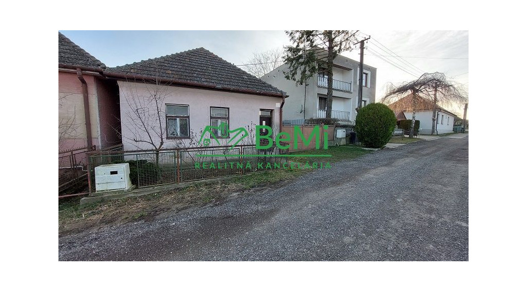 Predaj - starý rodinný dom v obci Radošina ID 118-12-LUGUa