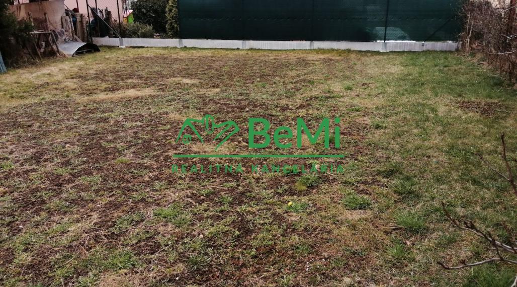 Predaj: stavebný pozemok,501m2, Rajecké Teplice (096-14-MACHa)