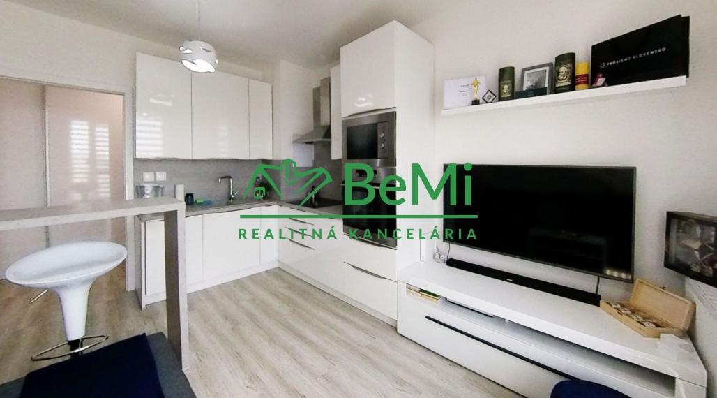 Hľadám 3 izbový byt na prenájom Michalovce