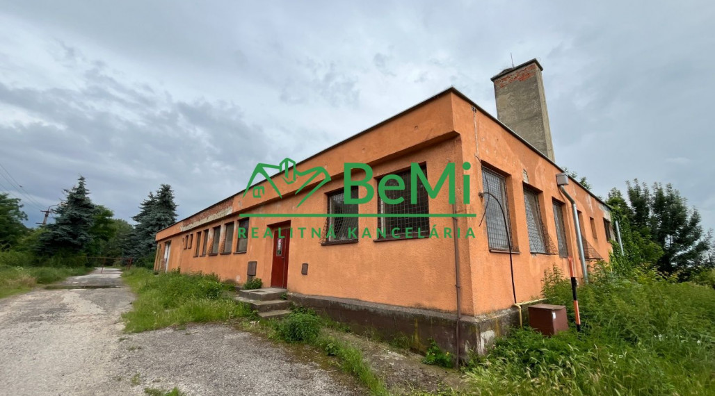 Predaj  polyfunkčná budova -  Levice   (020-18-MIJK)
