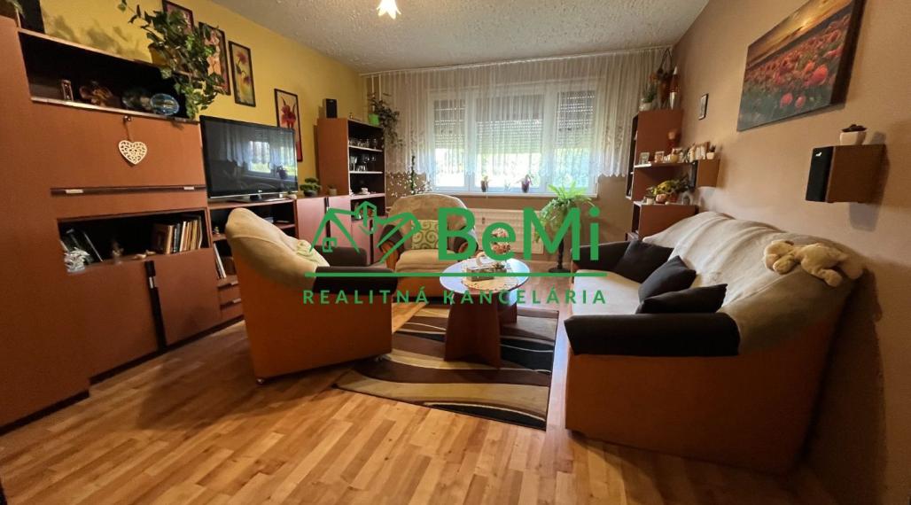 Predaj  4 izbový byt  - Kalná nad Hronom (035-114-MIJK)