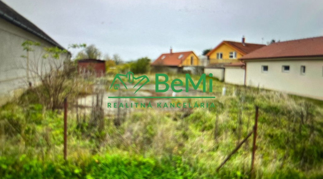 Predaj stavebný pozemok -  Levice časť Kalinčiakovo  ( 050-14-MIJK)