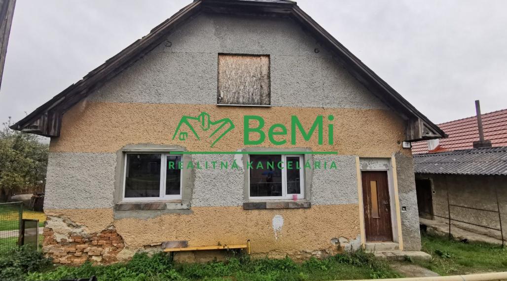 Predaj rodinného domu v obci Seč-Nitrianske Rudno 007-12-ZUPIa